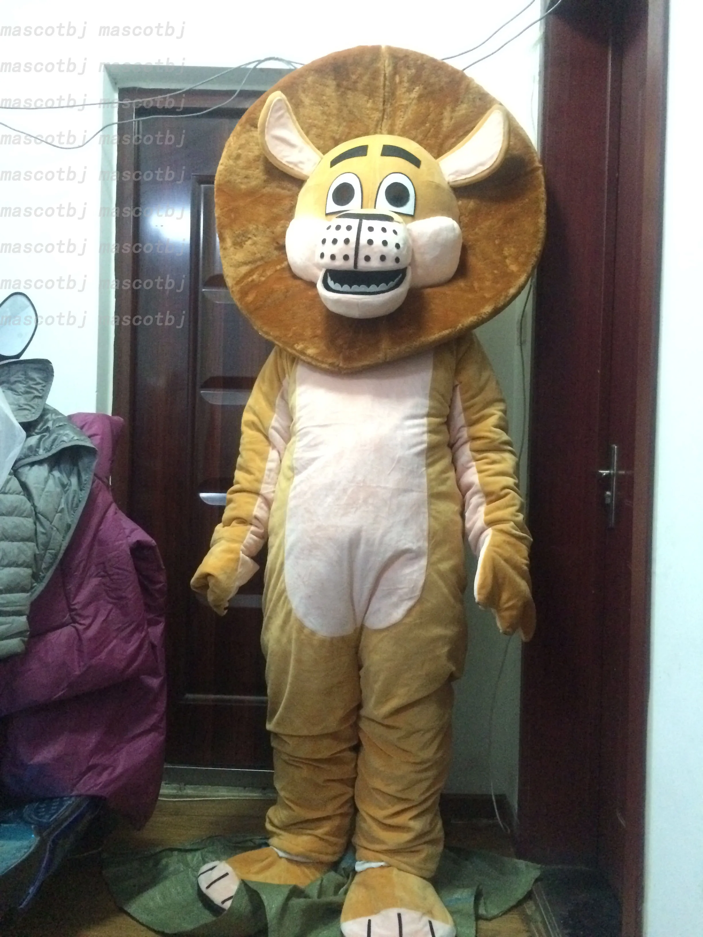 Madagascar Lion Mascot Costume Fancy Dress Cosplay Birthday Party Factory Store Good Quality Accept Custom |