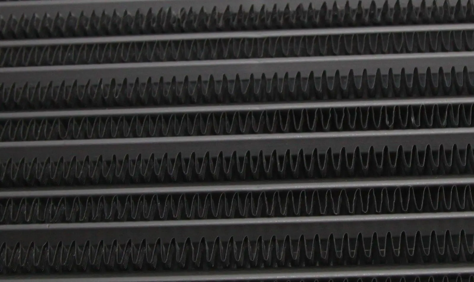

UNIVERSAL INTERCOOLER+PIPING KITS 27x7x2.5 2.5"