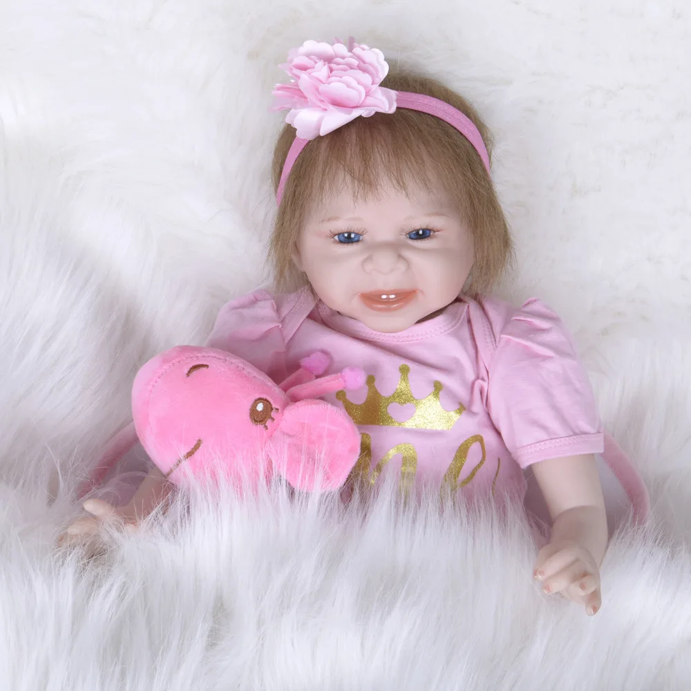 Тканевая силиконовая кукла Bebe Reborn 22 дюйма Реалистичная Коллекционная Кукла