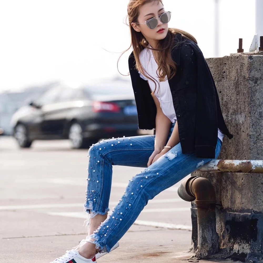 Новинка 2017 модные рваные джинсы с бисером женские высокой талией в стиле
