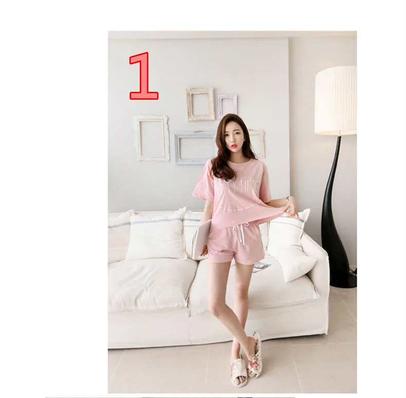 Женский летний костюм для отдыха с шортами и коротким рукавом 10 цветов простой