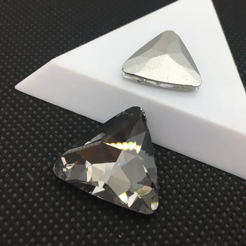 Gray All Sizes Colors Pointback Triangle Glass Crystal Fancy Stone 8mm,10mm,12mm,18mm,23mm Bling Crystal AB,red, For Jewelry Making - Цвет: Gray