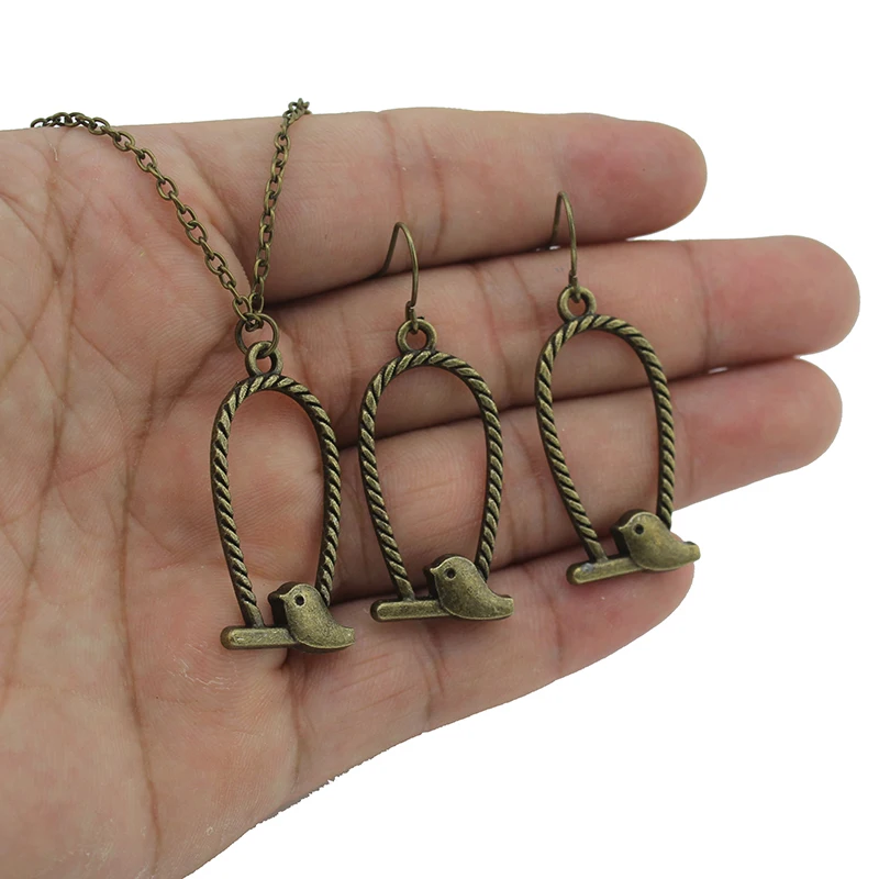 2017 новейшая мода интимные Аксессуары Винтаж бронзовая клетка для птиц кулон