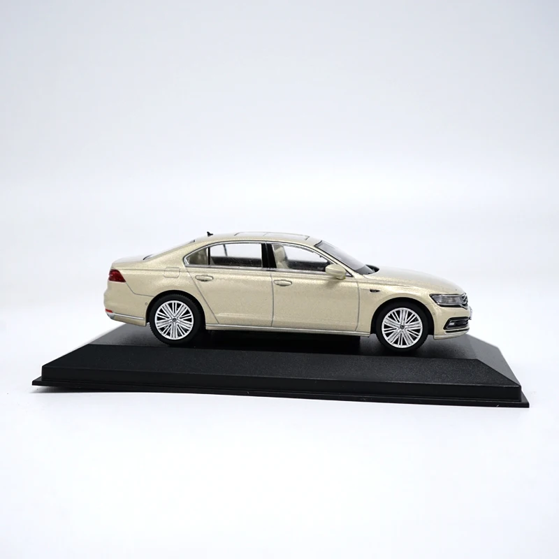 1/43 Фольксваген фидеон серебро литья под давлением модель автомобиля коллекция