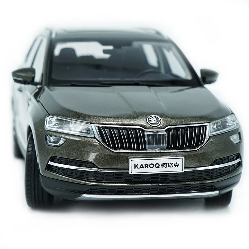 1:18 литая под давлением модель для Skoda KAROQ Sport line оранжевый внедорожник сплав игрушка автомобиль коллекция оригинальная коробка