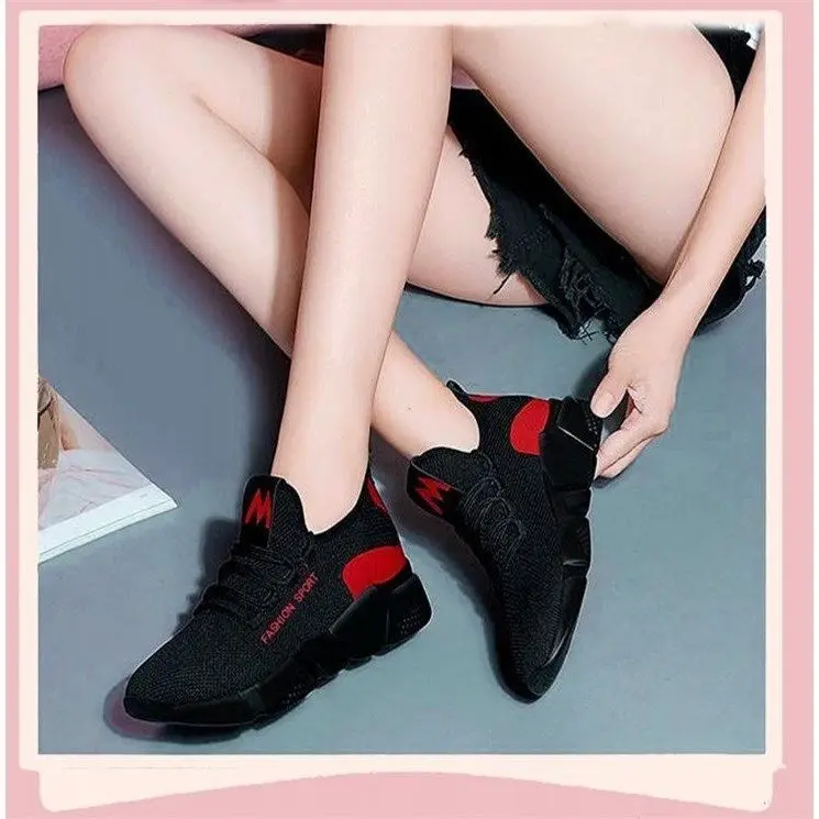 Женские сетчатые кроссовки фиолетовые дышащие на плоской подошве с перекрестной