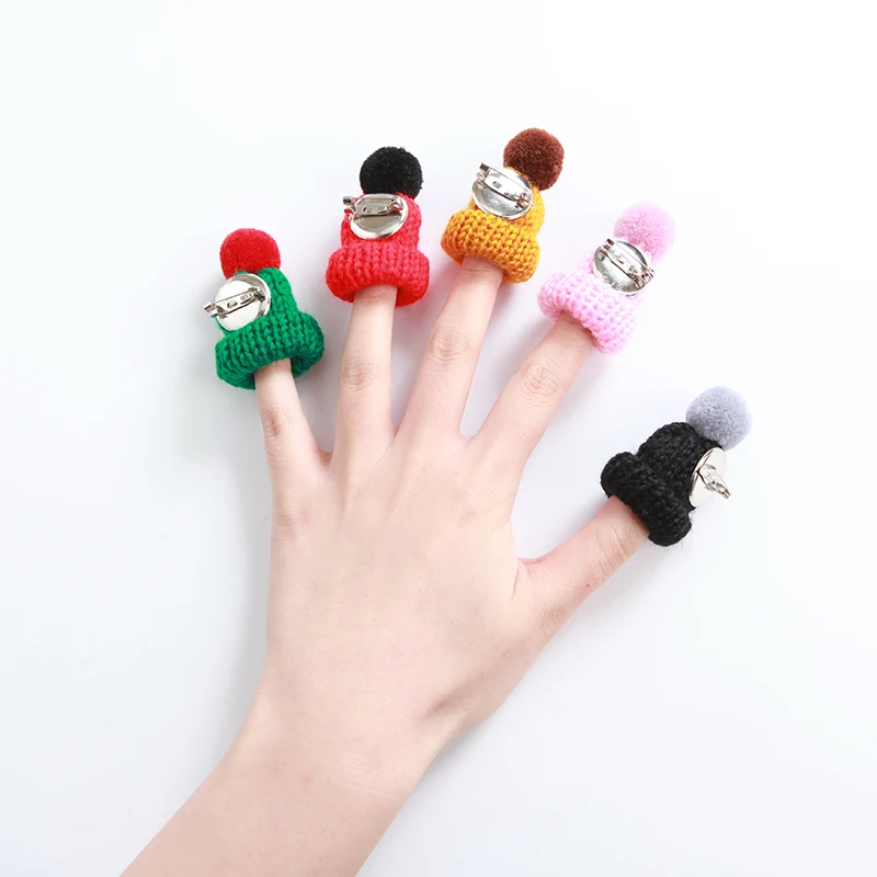 Fashion Brooches Women Cute Mini Knitted Hairball Hat Brooch Sweater Pins Badge Collar Clothes Accessories Creative Hats | Украшения и