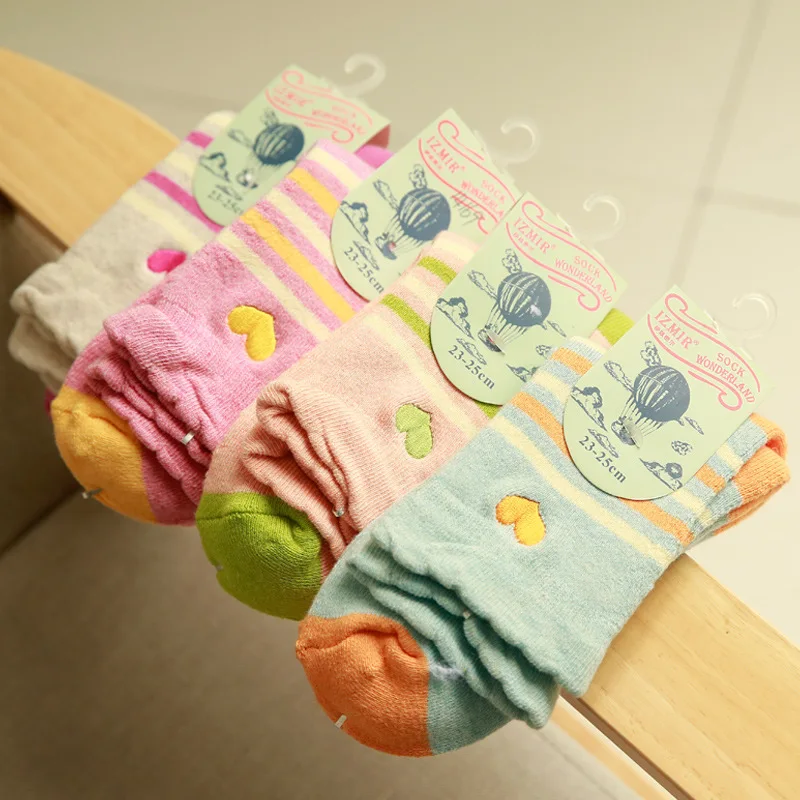 10 Пар/лот Измир Новых мужчин носки полосы любовь вышивка сон зимние оптом |