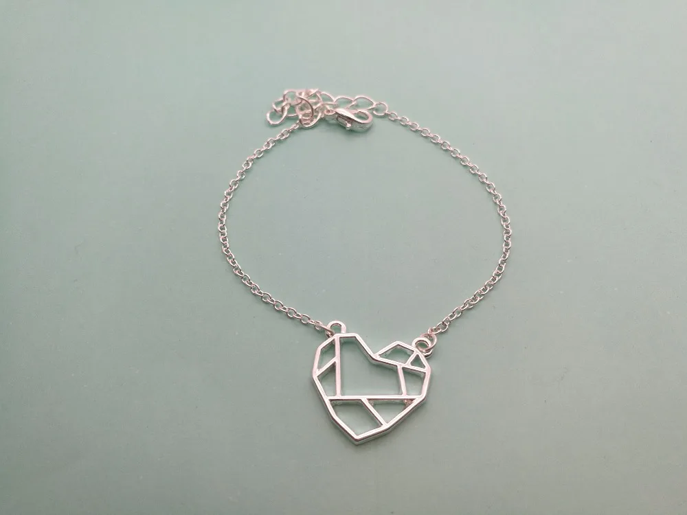 Проволочный обернутый браслет Love Heart Открытое сердце с картой символ знак мира