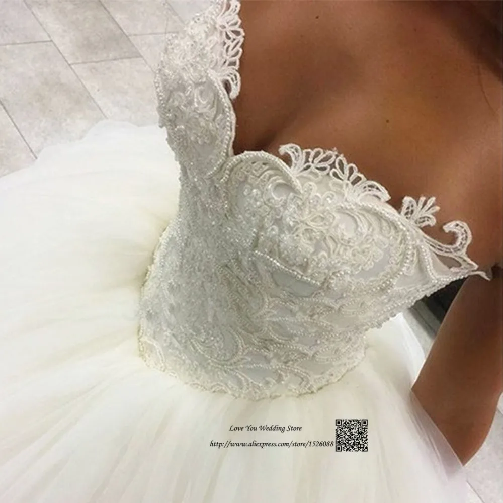 

Robe de Mariage Luxury Ball Gown Wedding Dresses Lace Pearls Floor Length Bride Dress 2016 Wedding Gowns Low Back Vestido Branco
