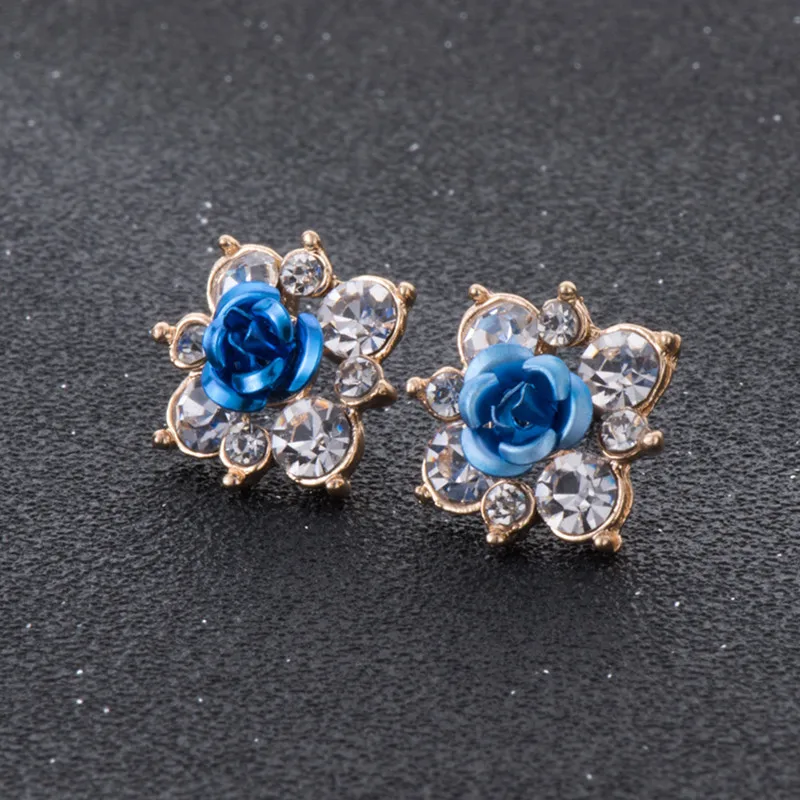 Женские серьги гвоздики высокого качества с кристаллами и цветком из горного