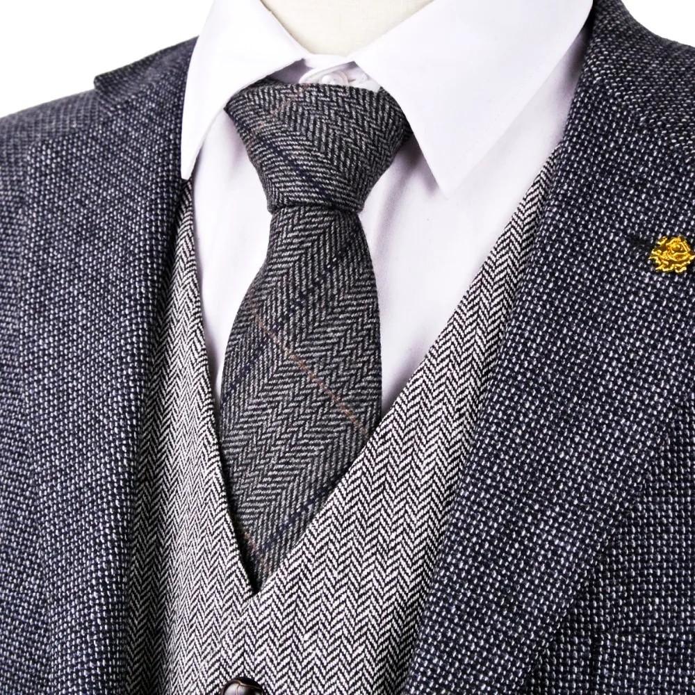 Мужской твидовый жилет H38 темно серый черный шерстяной с узором елочка длиной 7 см