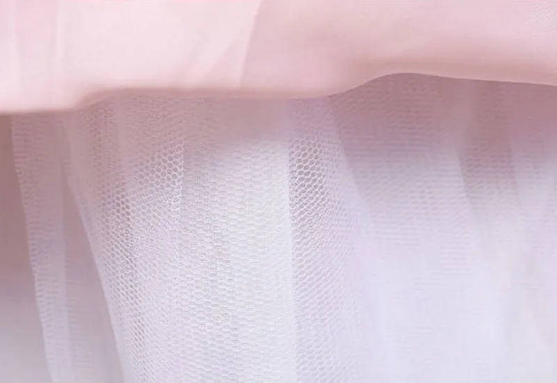 Изысканное элегантное платье с вышивкой для причастия цветочным узором