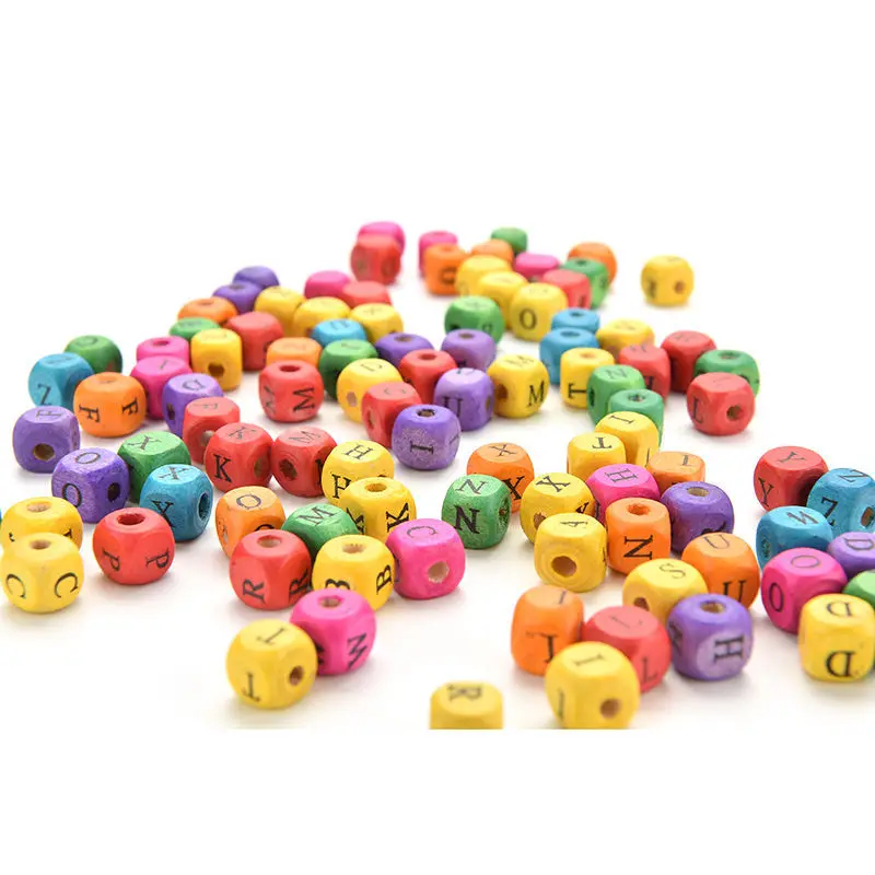 100 шт./компл. красочные буквы алфавита деревянный куб из бисера квадратной