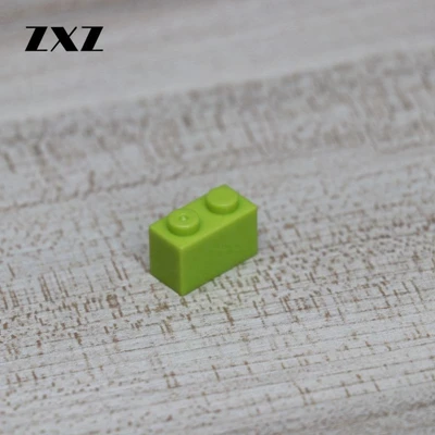 50 шт. объемные блоки-кирпичики MOC кирпич 1x2 совместимый с лего 3004 DIY Строительные кирпичи развивающие игрушки аксессуары - Цвет: Light Green