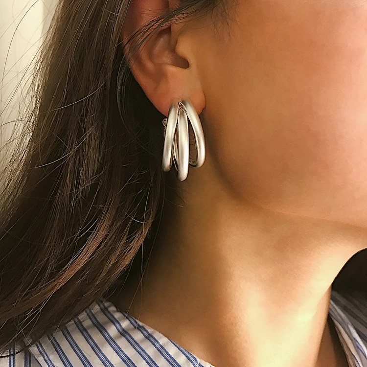European and American cross-border jewelry Personality irregular matt geometric earrings female Retro simple C-shaped round ear | Украшения