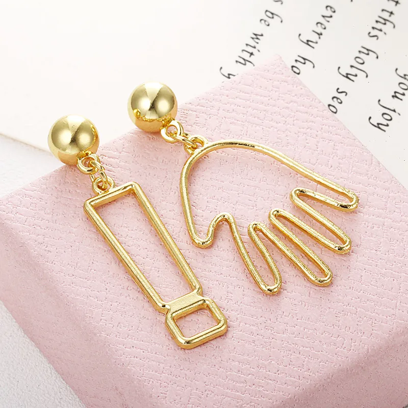 2018 новые трендовые Асимметричные золотые серьги капли для женщин простые в виде