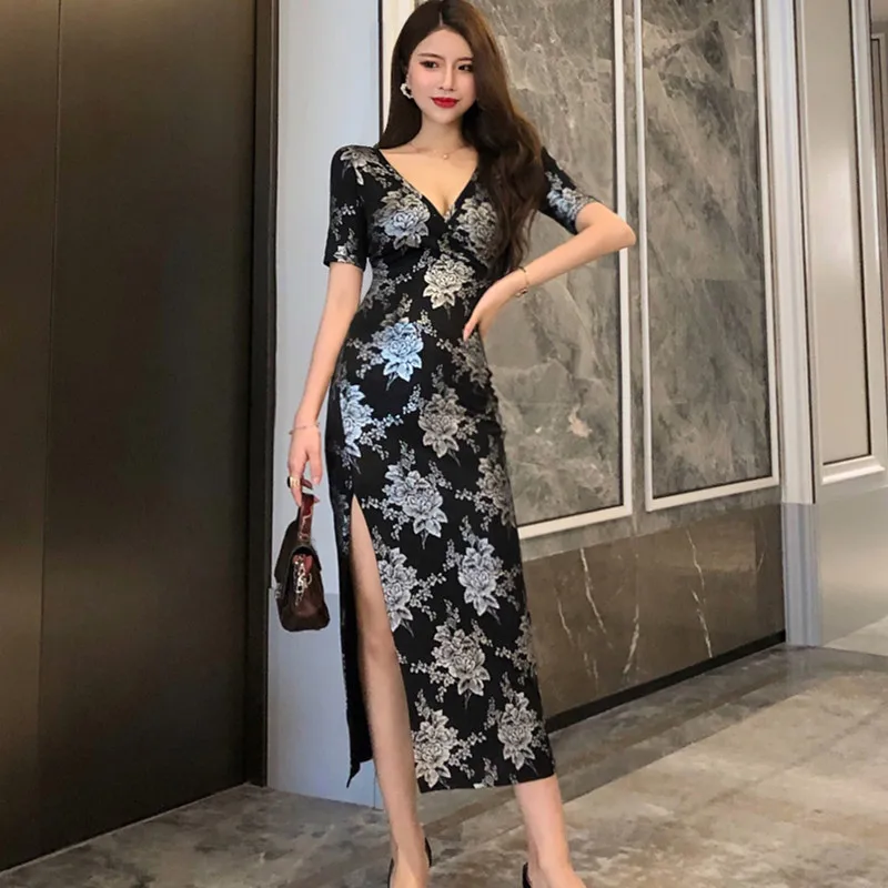 

Elegant temperament women's short-sleeved dress 2022 new summer fashion sweet V-neck sexy bag hip slim split party dress