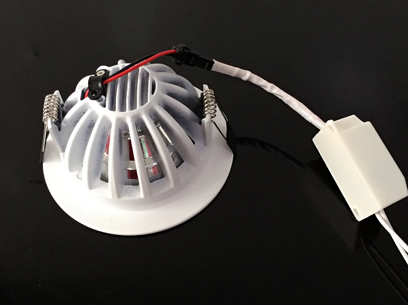 Новинка Встраиваемый светодиодный точесветильник светильник с регулируемой