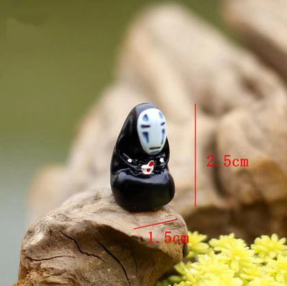 Micro Fairy Garden Figurines Miniature Desktop Decoration Terrarium Succulents Anime My Neighbor Totoro Action Figures Gift DIY - Цвет: 011 Resin