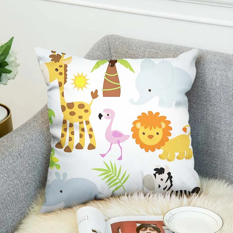 Двухсторонняя наволочка с мультипликационными животными и цифровым 3D рисунком