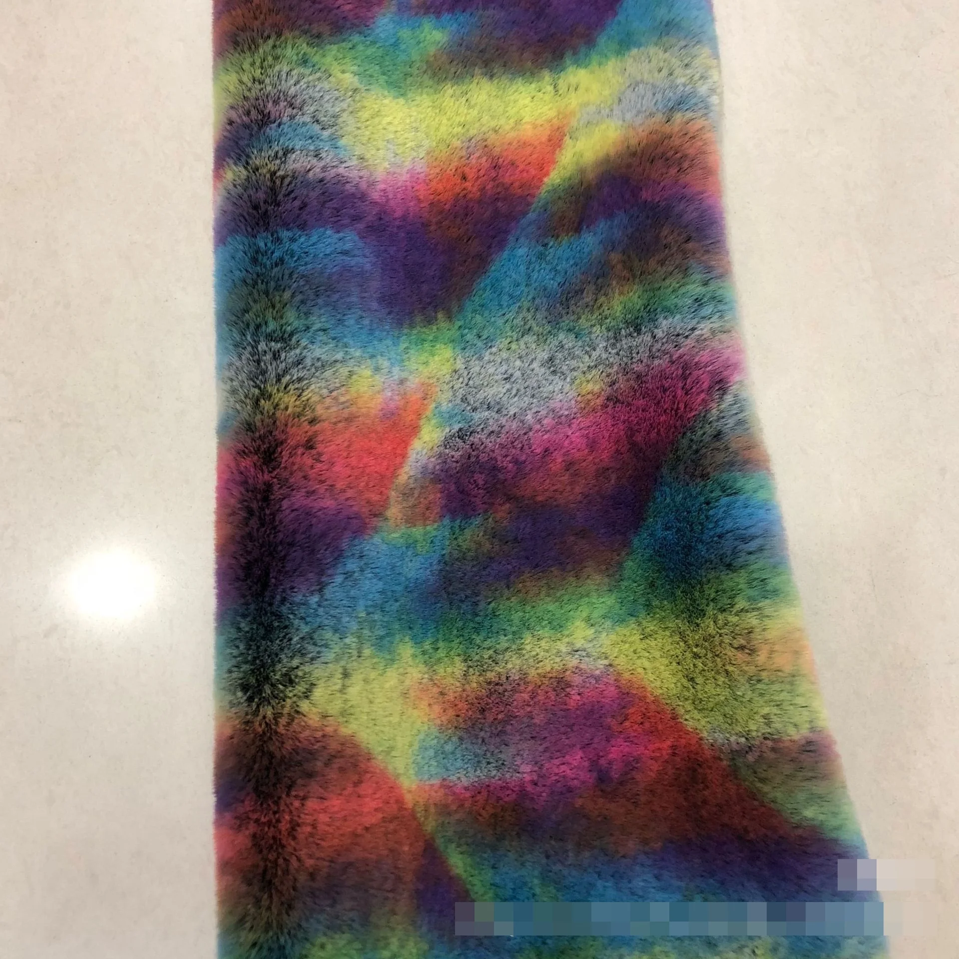 Маленький кролик из искусственного меха бархатная одежда с принтом меховой