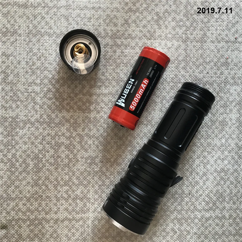 Wuben T70 250 м 4200LM Cree XHP 2,0 светодиодный перезаряжаемый фонарик типа C 26650 индикация батареи аварийный фонарь