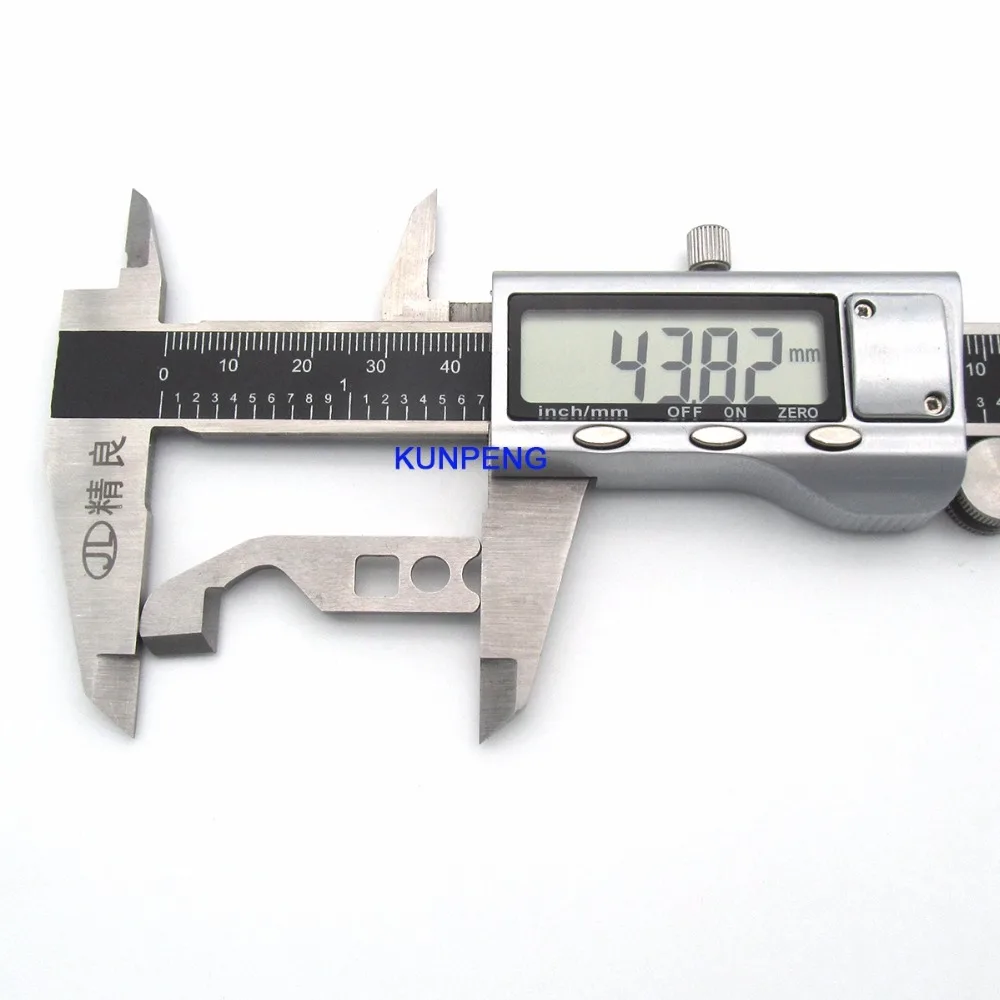 Верхний нож лезвие подходит для JANOME NEWHOME SERGER 204D, 504D, 634D, 644D, 888, 1110DX 788011007