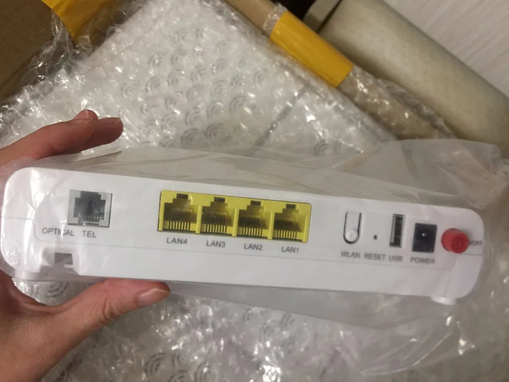 Оригинальный Новый F660 GPON ONU 1GE + 3FE порт 1 Голосовой WIFI ONT английский интерфейс|zte