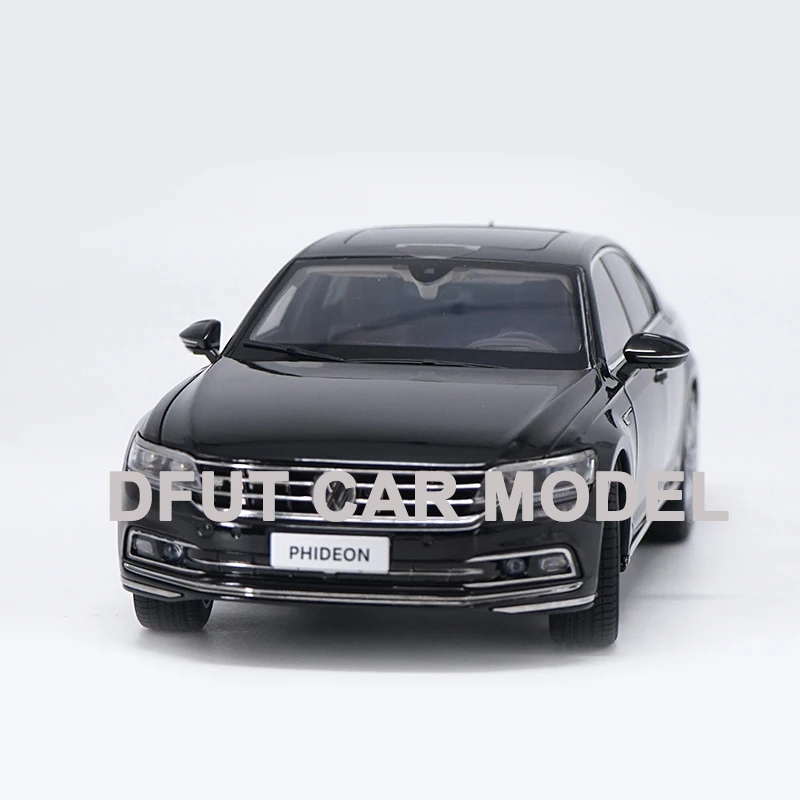 Литая модель спортивного автомобиля 1:18 из сплава PHIDEON детские игрушечные машинки