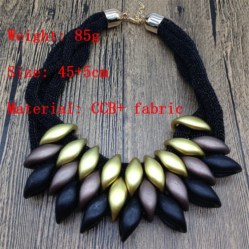 Комплект из колье и серёг под золото акрил|Цепочки| |