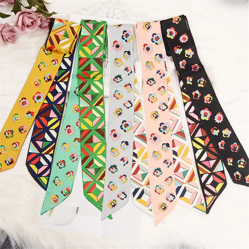 Женский шелковый шарф с принтом элегантный облегающий из твила маленькой ручкой