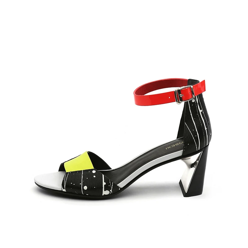 Сандалии женские из натуральной кожи с открытым носком на высоком каблуке 6 см