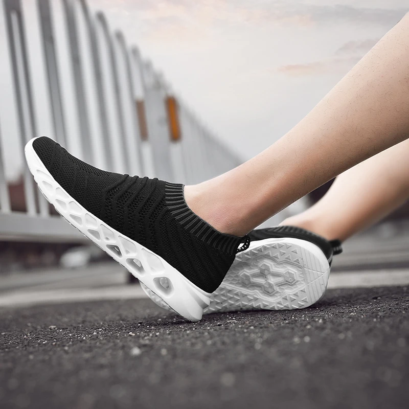 Zhengou Man Light по большим размерам Flyknit захватывающий от уличной обуви без шнуровки