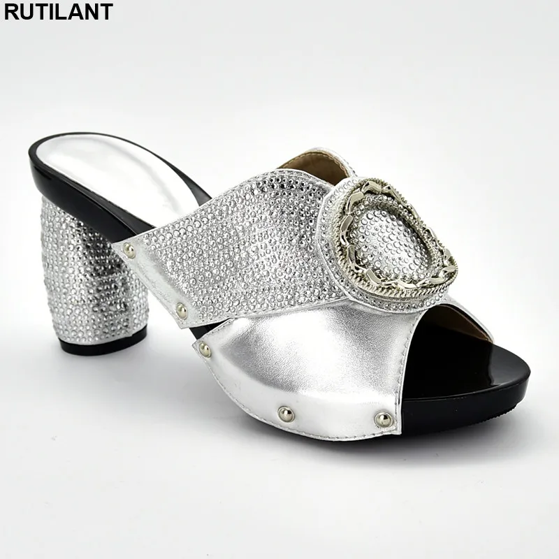 

Обувь последнего размера плюс; Элегантные женские туфли на каблуке с украшением в виде кристаллов; Роскошные женские туфли со стразами; Нов...