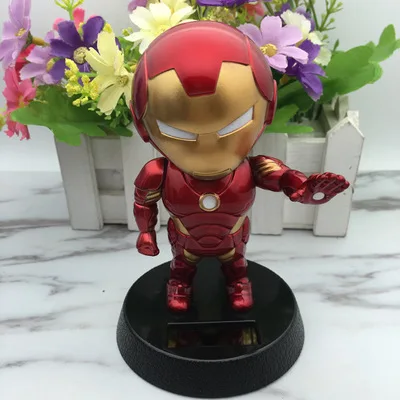 Ironman Red big head Милые солнечные танцевальные фигурки Marvel, Бэтмен, тройник, цельный качающийся танцор, солнечные игрушки, Железный человек, украшение автомобиля, подарок - Цвет: Ironman Red big head