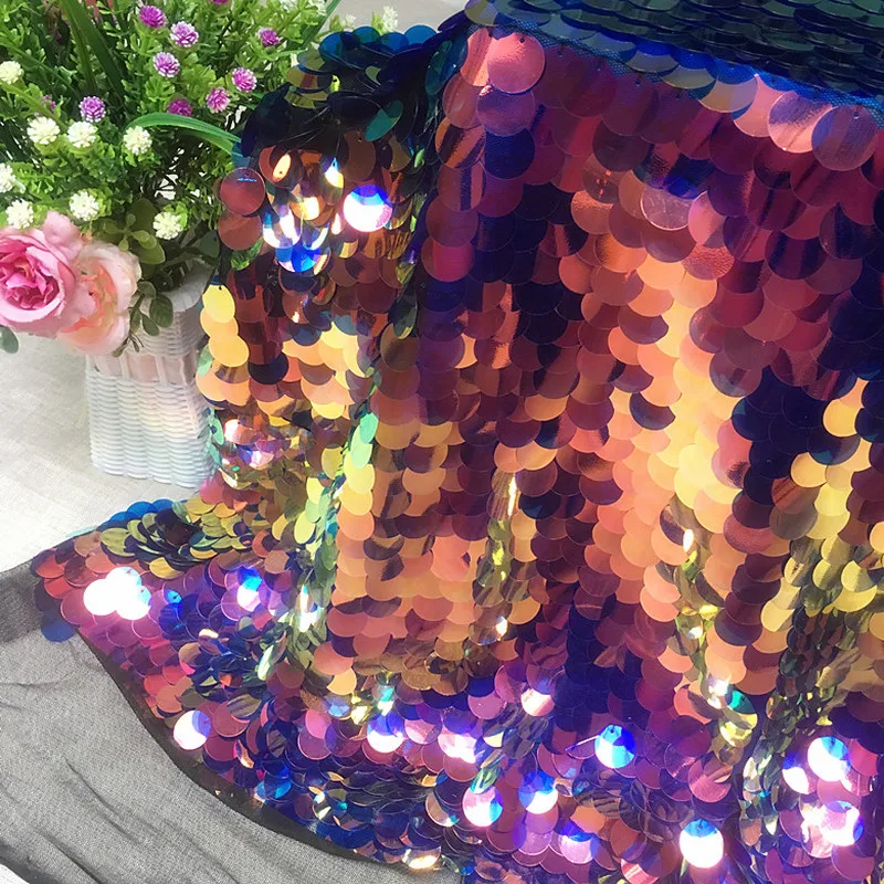 

GLace 1Y/Lot sequins fabric 18MM sequins fish scales mesh fabric live shooting background clothing decoration TX784