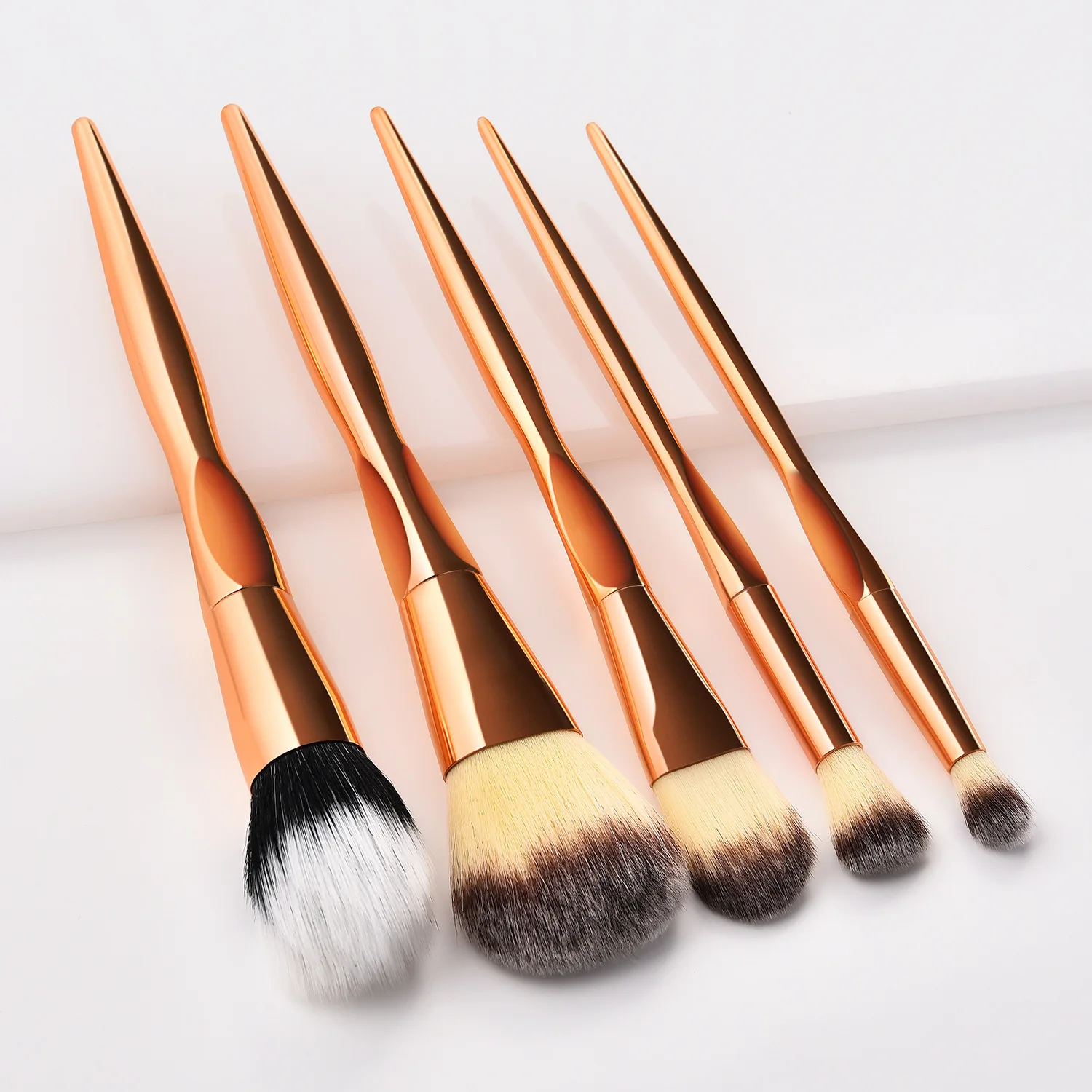 5pcs Профессиональные инструменты для макияжа, набор кисточек для макияжа, Тональная основа, пудра, румяна, тени для век, кисть для бровей, ресниц, косметика, кисть для смешивания - Handle Color: 5pcs