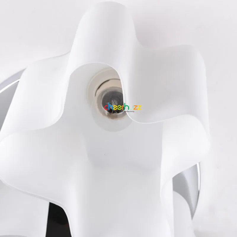 Современная Минималистичная стеклянная потолочная лампа с тремя светильниками