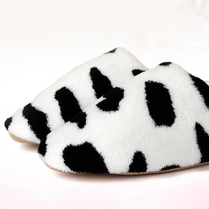 Женская обувь теплая зимняя домашняя из плюша нескользящая мягкие тапочки