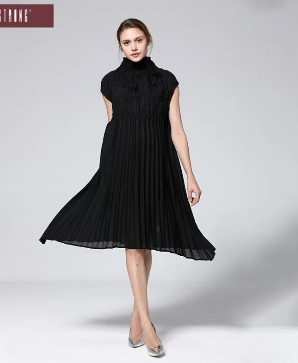 Лидер продаж однотонное плиссированное платье с коротким рукавом и высоким