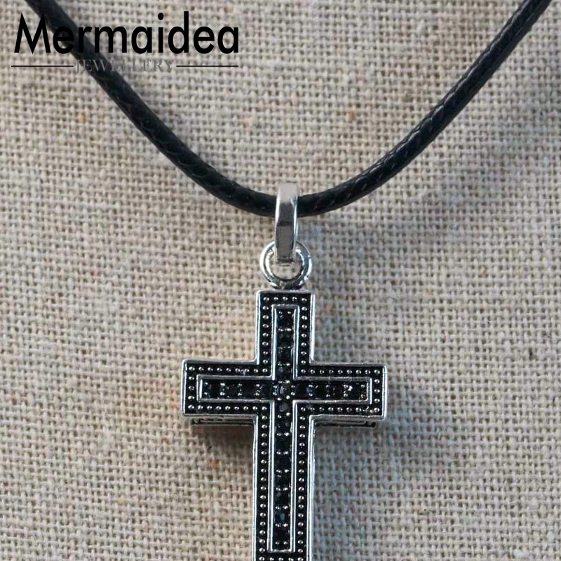 Женское украшение в виде черепа с бусинами и крестом|Ожерелья подвеской| |