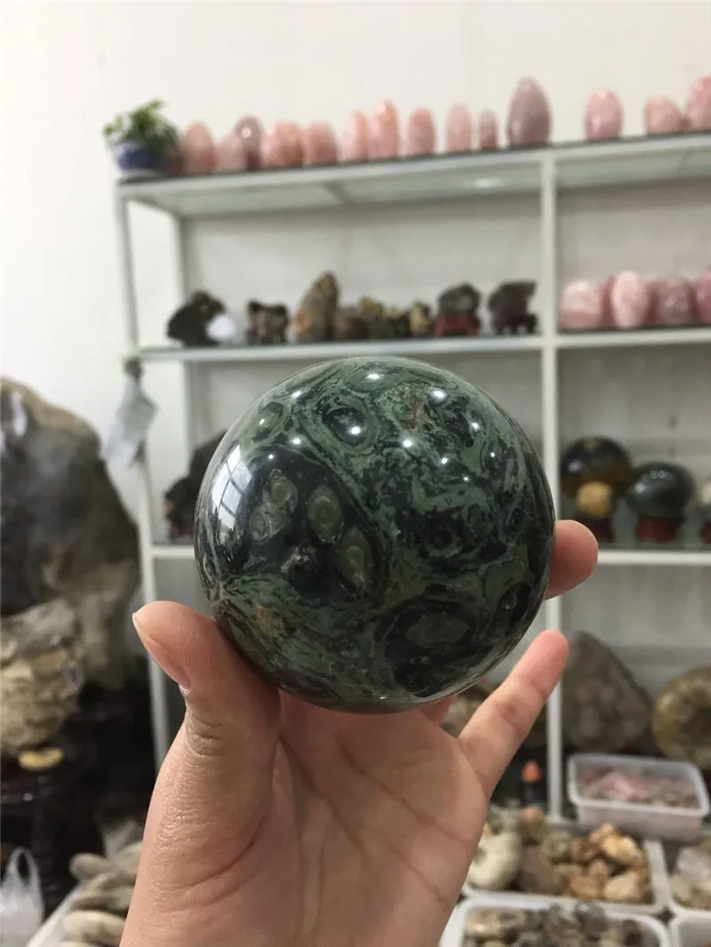 Дешевые природные павлиньи глаза Хрустальная полированная Сфера Madagascar crystal healing