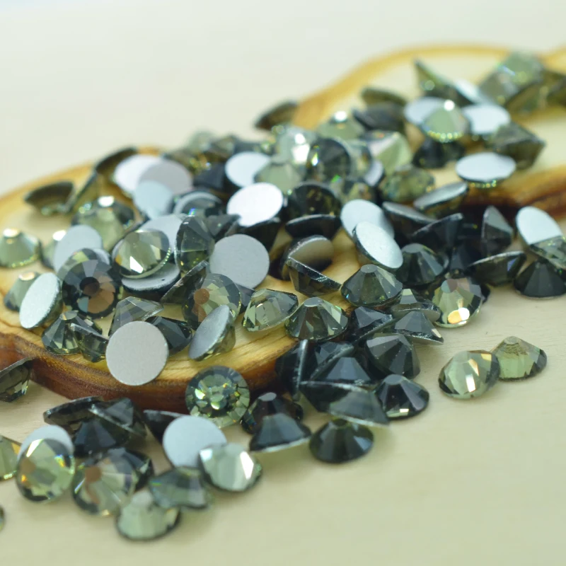 

Black Diamond Flat Back Rhinestones for Nail Art, Glue On Crystals / Non Hotfix Rhinestones