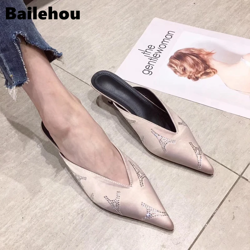 Bailehou/женские шлепанцы без задника на низком каблуке; Брендовые женские шлепанцы без задника с острым носком, украшенные блестками; шелковые шлепанцы без застежки; Zapatos Muje