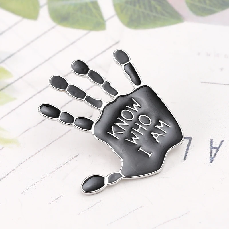left hand pins and brooches black enamel Lapel Pin badge know who i am Brooch Simulation skull broches dream remind | Украшения и