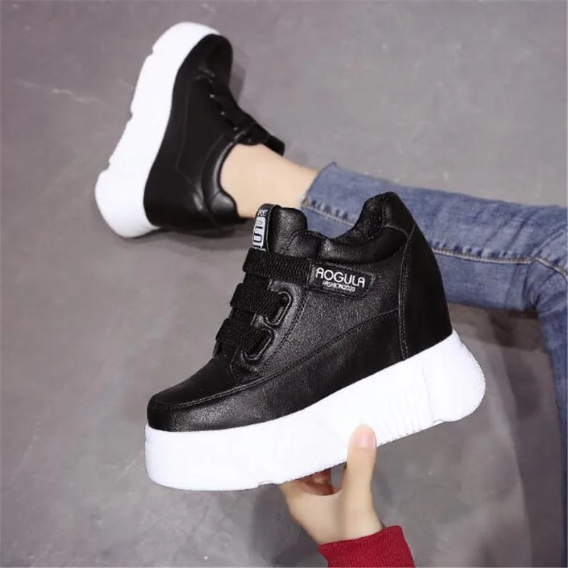 Женские кроссовки из весенней кожи на платформе белые туфли каблуке 11 см осенняя