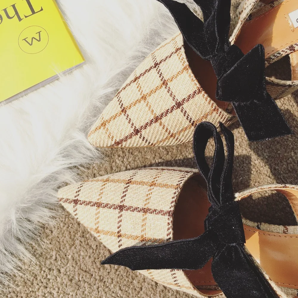 Шлепанцы женские из натуральной кожи с бантом заостренный носок плоская подошва