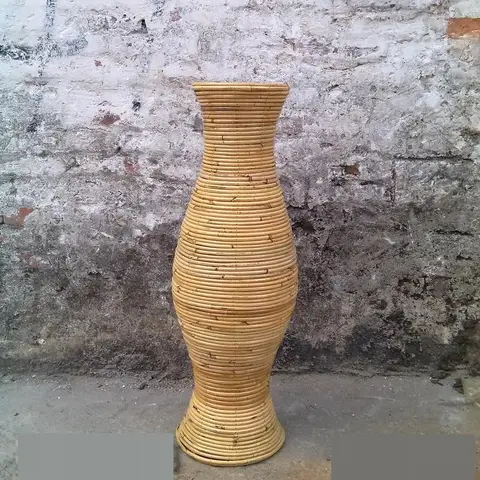 Золотая ваза в интерьере (85 фото)