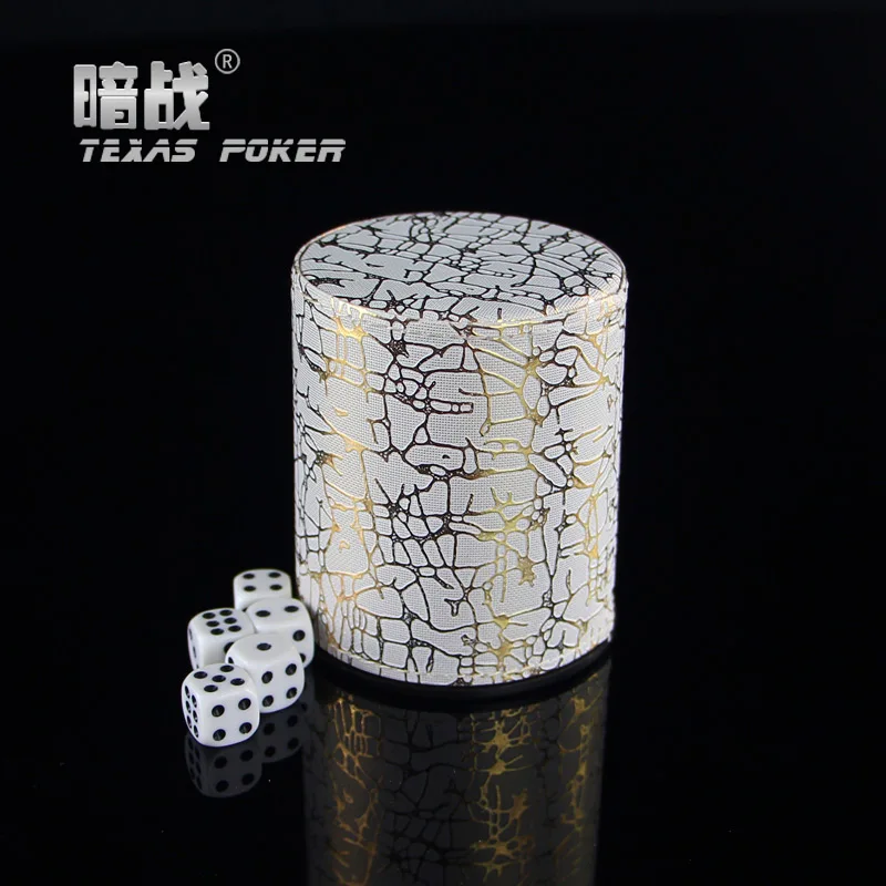 Пластиковый и искусственный кожаный стакан для игральных костей | Спорт
